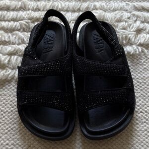 Zara girl's sandals, size 33